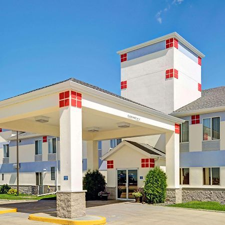 Baymont By Wyndham Wahpeton Hotel Kültér fotó